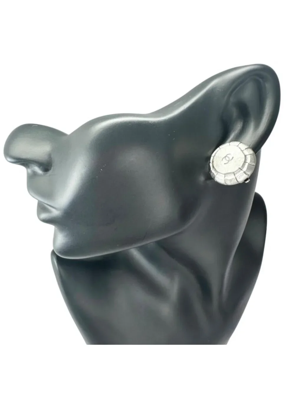 Chanel CC Logo Round Earrings Silver